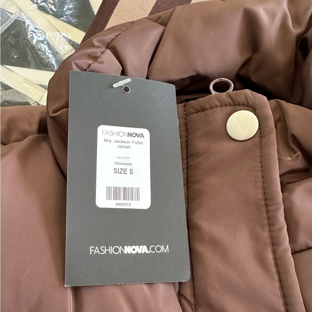 SOLD. Fashion Nova Mrs Jackson Chocolate Puffer Jacket - Picture 7 of 12